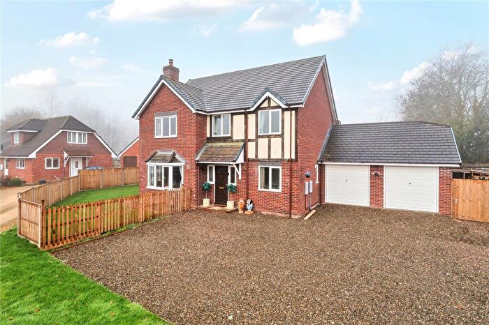 4 Bedroom Detached House For Sale In The Paddocks, Presteigne, Powys, LD8