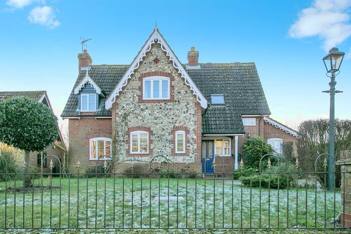 4 Bedroom Detached House For Sale In Shop Lane, Little Glemham, Woodbridge, IP13