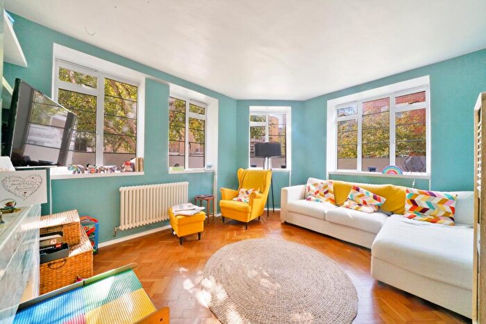 4 Bedroom Flat To Rent In Townshend Court, Shannon Place, NW8