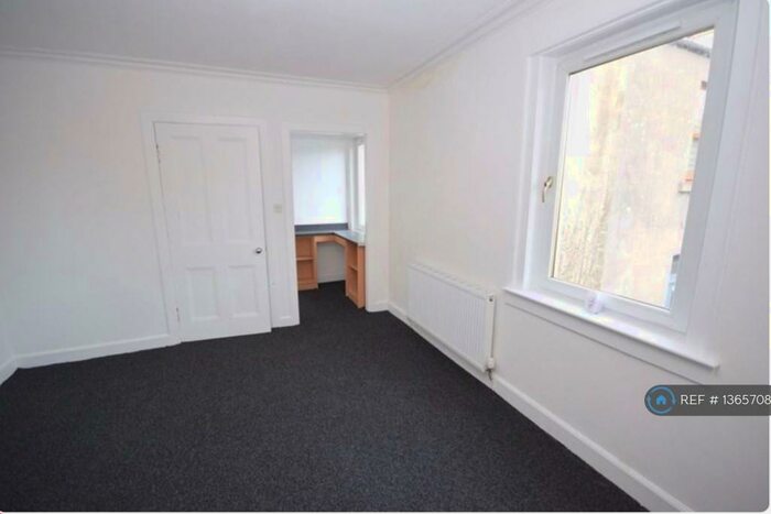 1 Bedroom Flat To Rent In Brunton Road, Markinch, Glenrothes, KY7