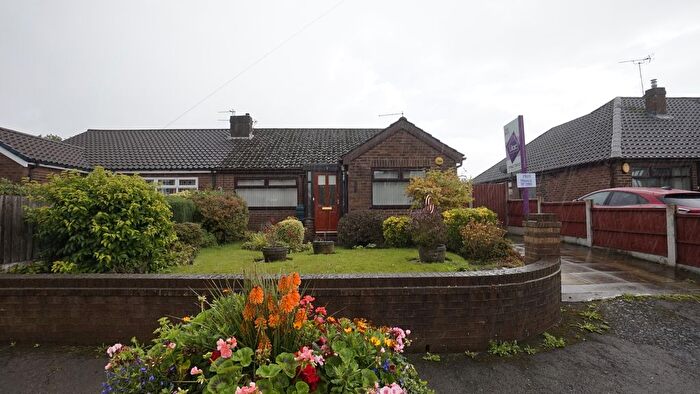 3 Bedroom Semi-Detached Bungalow For Sale In Downall Green Road, Ashton-In-Makerfield, WN4
