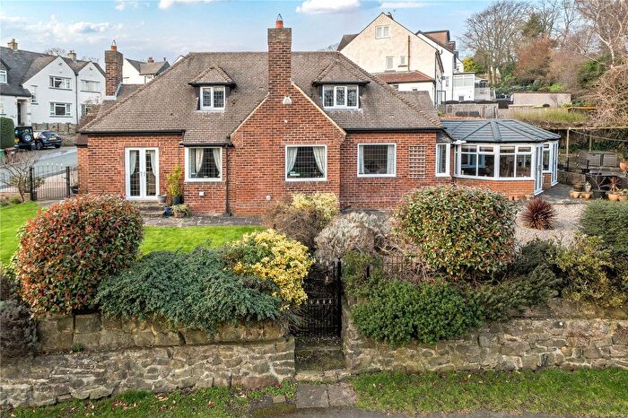 4 Bedroom Detached House For Sale In Layton Mount, Rawdon, Leeds, West Yorkshire, LS19