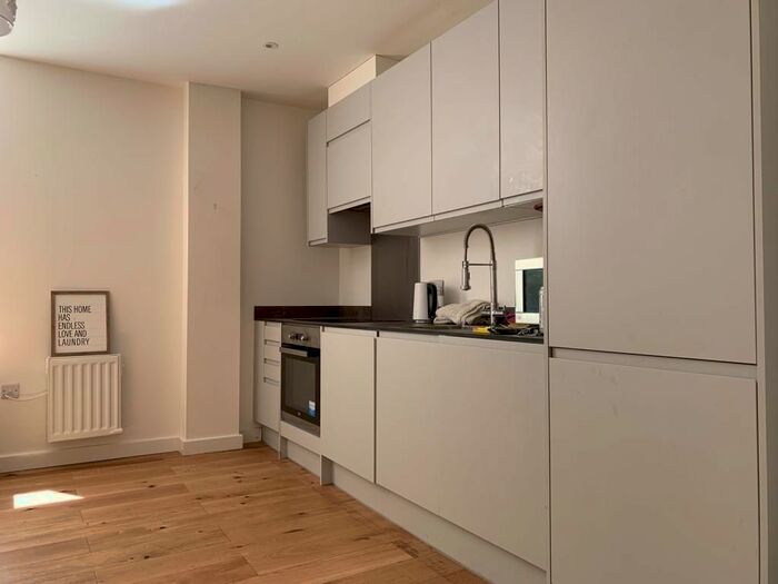 1 Bedroom Flat To Rent In The Gore, Basildon Town Centre, SS14