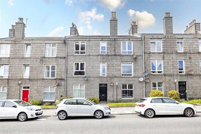 1 Bedroom Flat To Rent In Holburn Street, First Floor Right, Aberdeen, AB10