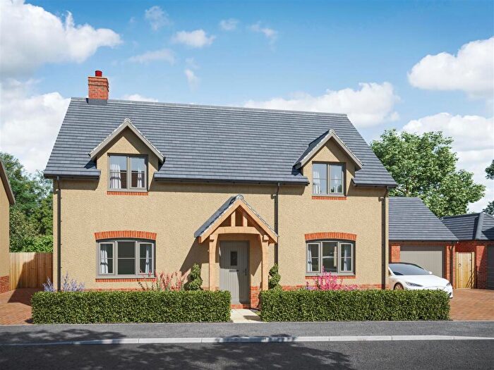 4 Bedroom Detached House For Sale In Chestnut Drive, Staunton, GL19