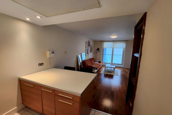 1 Bedroom Flat To Rent In Praed Street, Paddington, London, W2