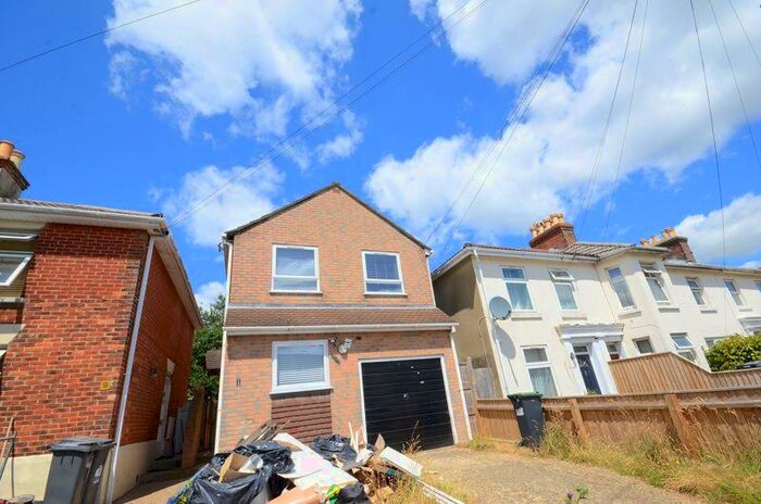 3 Bedroom Detached House To Rent In Victoria Road, Bournemouth, BH1