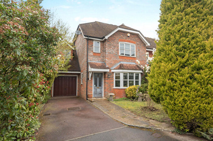 4 Bedroom End Of Terrace House For Sale In Royal Huts Avenue, Hindhead, Surrey, GU26