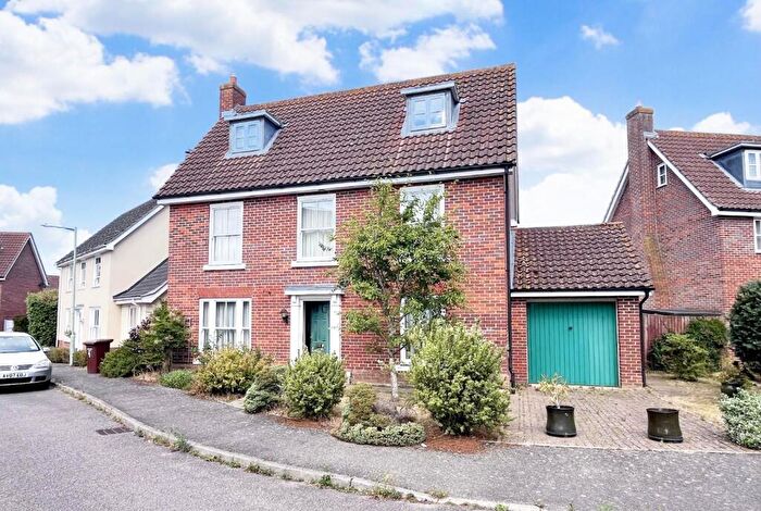 4 Bedroom Detached House For Sale In Cowslip Close, Bury St. Edmunds, IP32