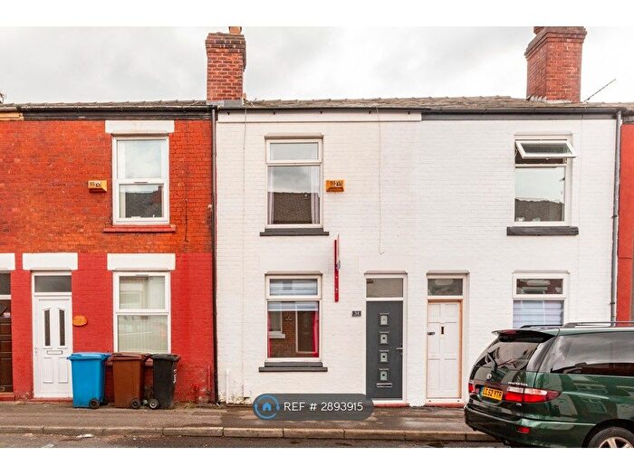 2 Bedroom Terraced House To Rent In Victoria Road, Stockport, SK1