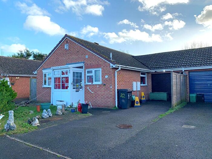 2 Bedroom Semi Detached Bungalow For Sale In Atyeo Close, Burnham-On-Sea, TA8