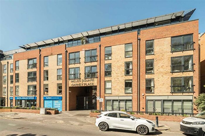 1 Bedroom Flat For Sale In Milles Square, Brixton, SW9