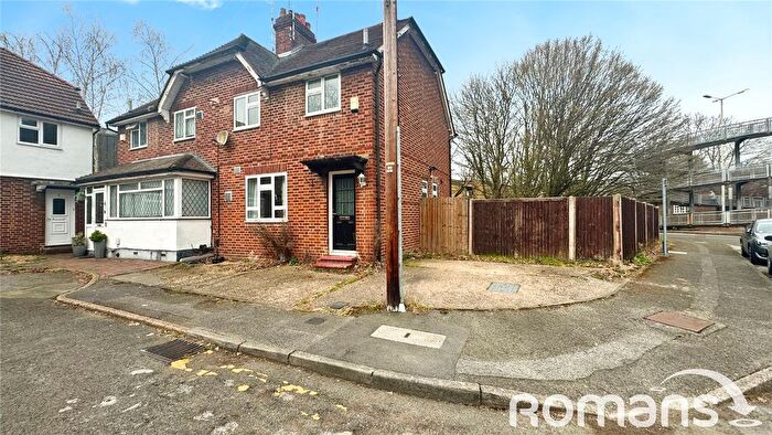 3 Bedroom End Terrace House For Sale In Lynch Close, Uxbridge, UB8