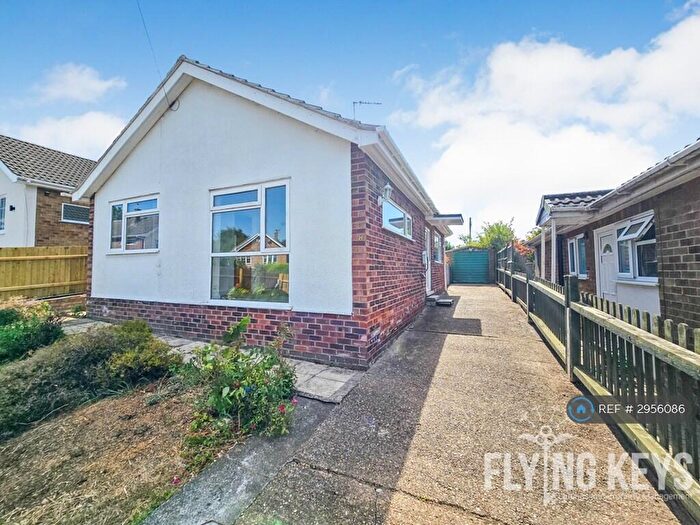 2 Bedroom Bungalow To Rent In Vaughan Avenue, Nottingham, NG13