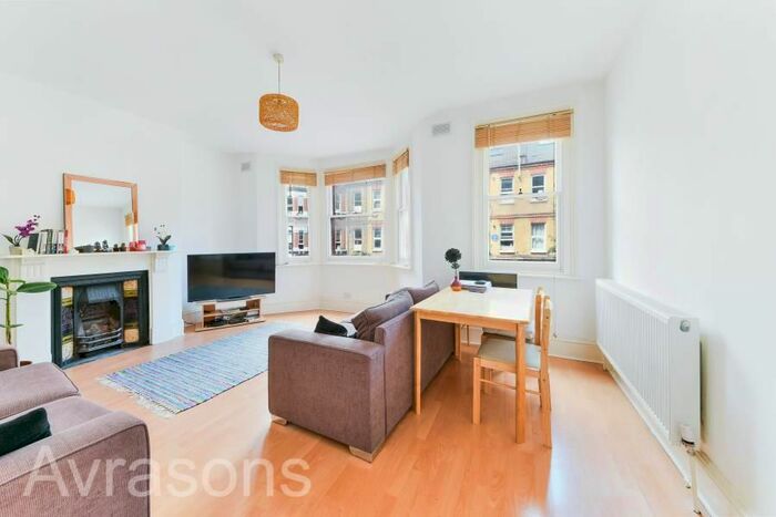 4 Bedroom Flat To Rent In Crewdson Road, London, SW9