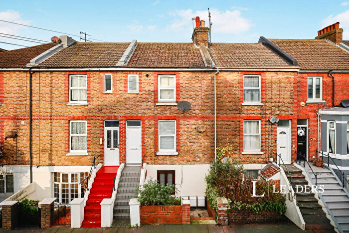 1 Bedroom Flat To Rent In Langney Road, Eastbourne, BN21