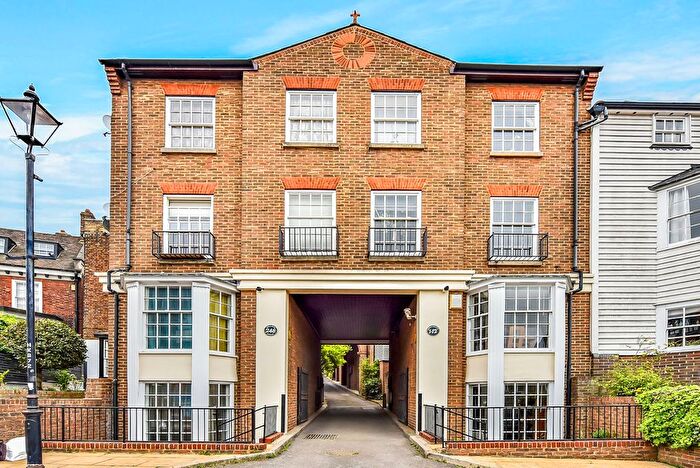 1 Bedroom Flat To Rent In High Street, Holland House, ME1