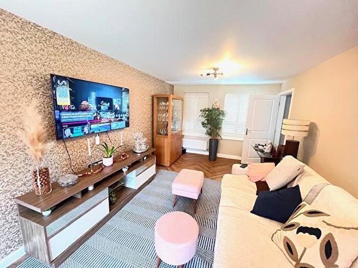 4 Bedroom Detached House To Rent In Fuchsia Road, Winnington, CW8