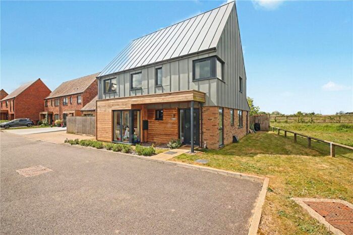 4 Bedroom Detached House For Sale In Paddocks Way, Poringland, Norwich, Norfolk, NR14