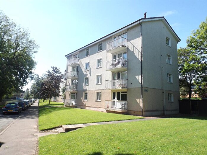 2 Bedroom Apartment To Rent In Douglasdale, East Kilbride, G74