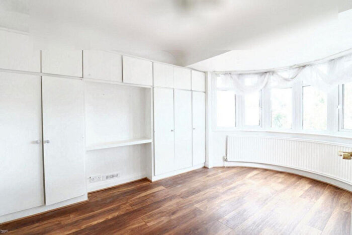3 Bedroom Semi-Detached House To Rent In Sancroft Road, London, HA3