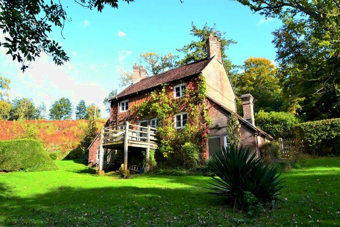 3 Bedroom Cottage To Rent In Sutton Common, Pulborough, West Sussex, RH20