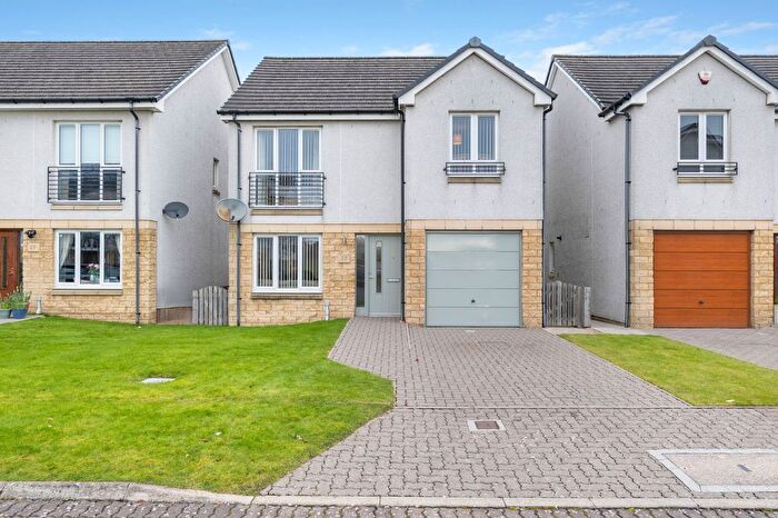 3 Bedroom Detached House For Sale In Joseph Cumming Gardens, Broxburn, EH52