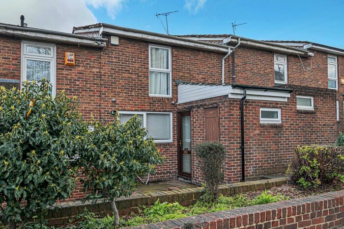 3 Bedroom Terraced House To Rent In Burrage Road, London, SE18