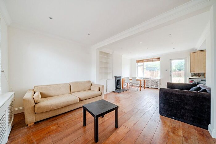 3 Bedroom Terraced House To Rent In Lidiard Road, London, SW18