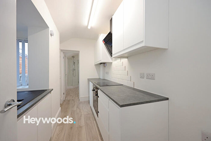 2 Bedroom Terraced House To Rent In Elphinstone Road, Stoke-on-Trent, Staffordshire, ST4