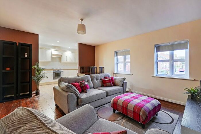 2 Bedroom Flat To Rent In St. Francis Close, Sheffield, S10