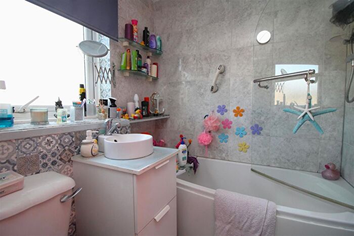 4 Bedroom Terraced House For Sale In Middleton, Bretton, Peterborough, PE3