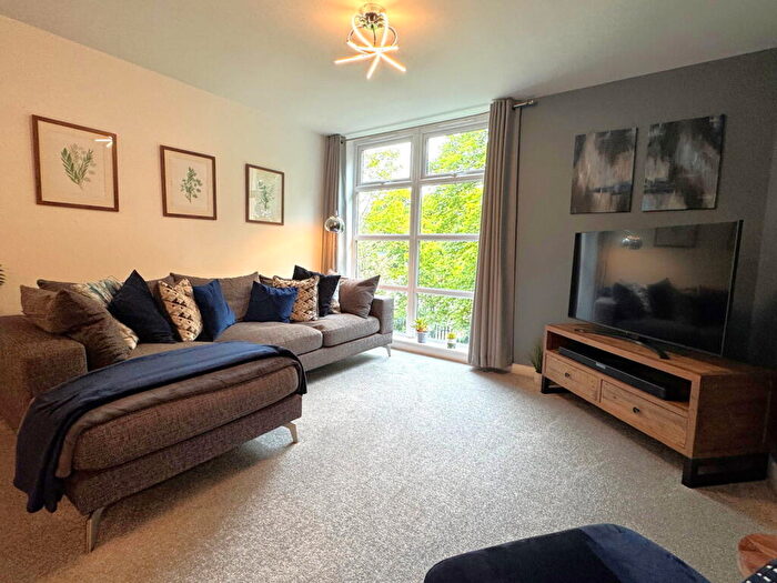 2 Bedroom Apartment For Sale In Altrincham Road, Manchester, M22