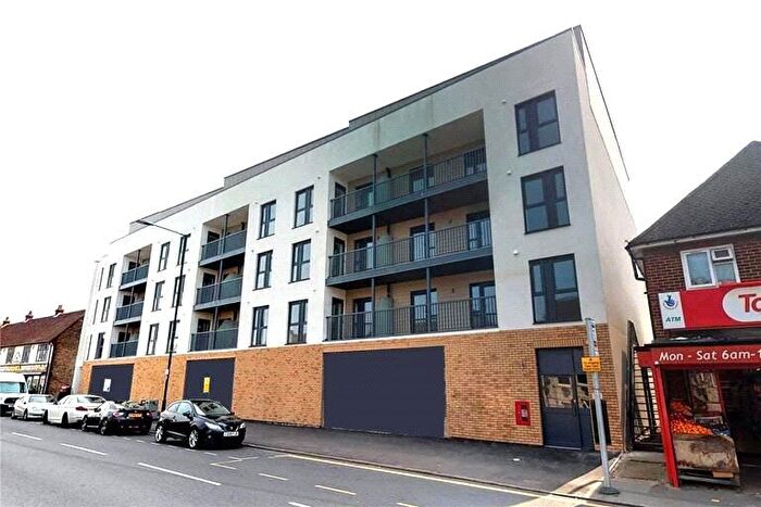 1 Bedroom Flat For Sale In Grand Union House, Slough, SL2