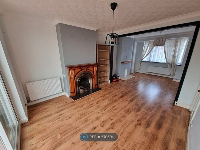 3 Bedroom Semi-Detached House To Rent In Dunblane Road, Eltham, SE9