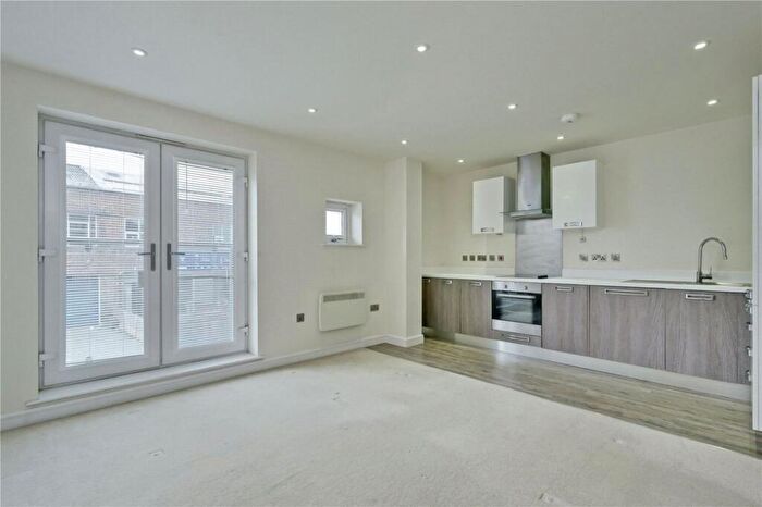 1 Bedroom Flat To Rent In Lyon Road, Walton-on-Thames, KT12