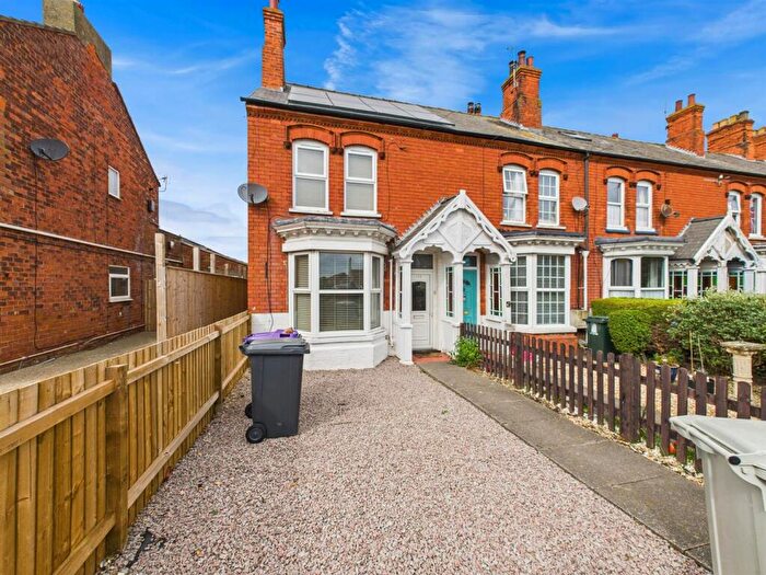 2 Bedroom End Of Terrace House For Sale In High Street, Mablethorpe, LN12