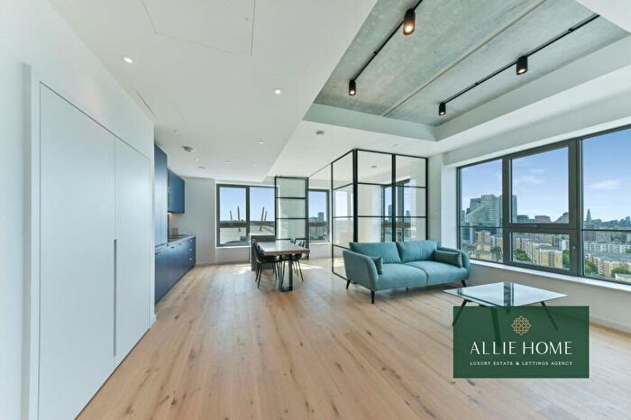 2 Bedroom Flat For Sale In Goodluck Hope Walk, Douglass Tower, E14