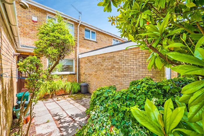 3 Bedroom Terraced House For Sale In Cae'r Odyn, Dinas Powys, CF64