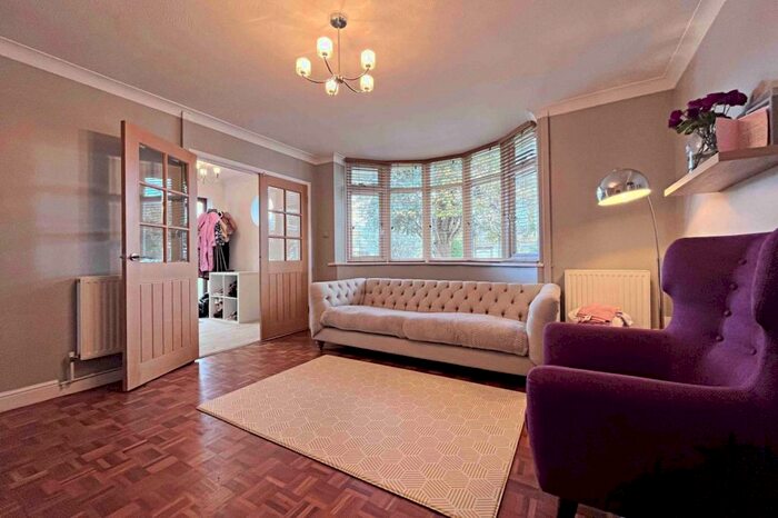 3 Bedroom Semi-Detached House To Rent In Lower Parkstone, BH14