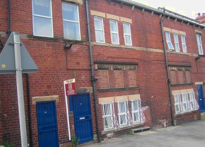 1 Bedroom Flat To Rent In Ashton View, Leeds, Leeds, LS8