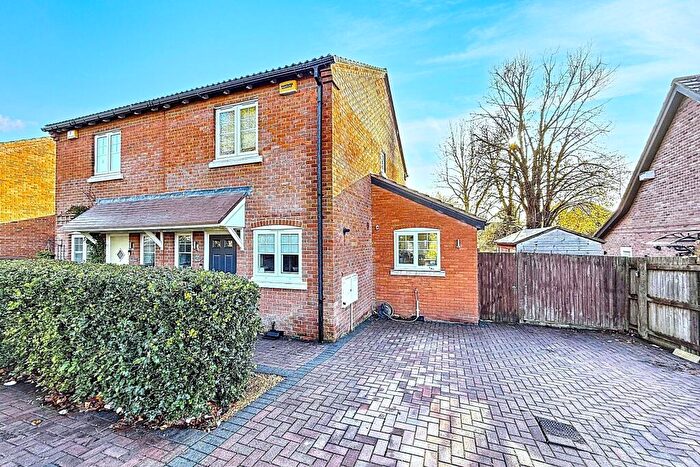 3 Bedroom Semi-Detached House For Sale In Twyford, SO21