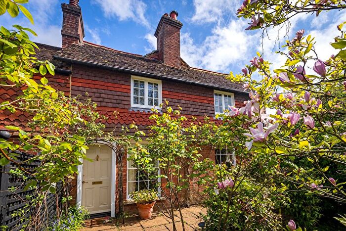 3 Bedroom End Of Terrace House For Sale In The Street, Ewhurst, Cranleigh, Surrey, GU6