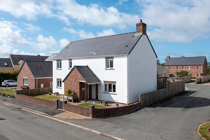 4 Bedroom Detached House For Sale In Willow Way, Camrose, SA62