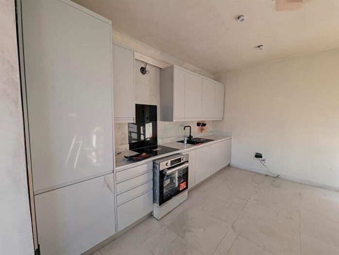 3 Bedroom Apartment To Rent In Flat, Trefriw, LL27