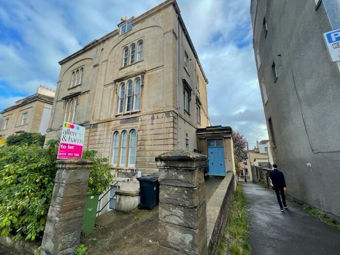 2 Bedroom Flat To Rent In Kingsdown Parade, Bristol, BS6