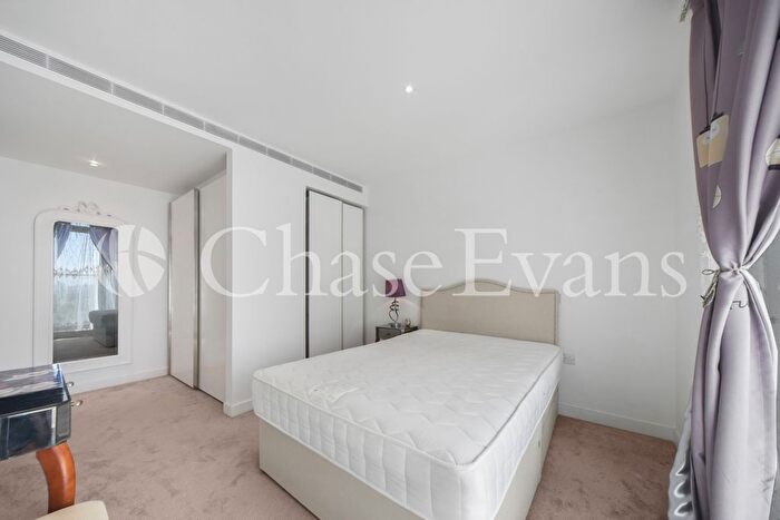 1 Bedroom Flat To Rent In Pan Peninsula Square, Canary Wharf, London, E14