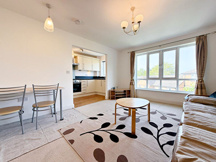 1 Bedroom Flat To Rent In Richard Dodd Place, Slough, SL1