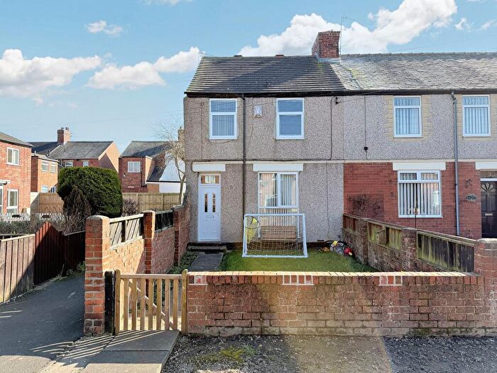 3 Bedroom End Of Terrace House For Sale In Whitsun Grove, Bedlington, NE22