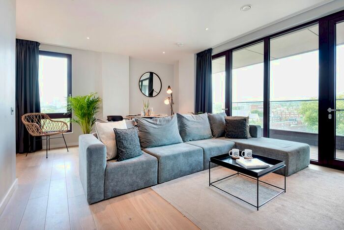 2 Bedroom Flat To Rent In Torbay Lane, Camden, London, NW1